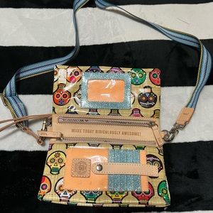 Consula crossbody purse